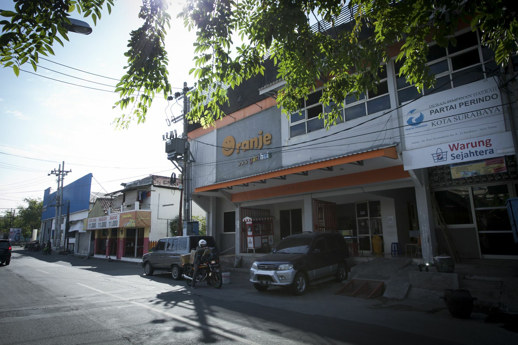 Reddoorz At Siwalankerto Surabaya Hotel Buitenkant foto